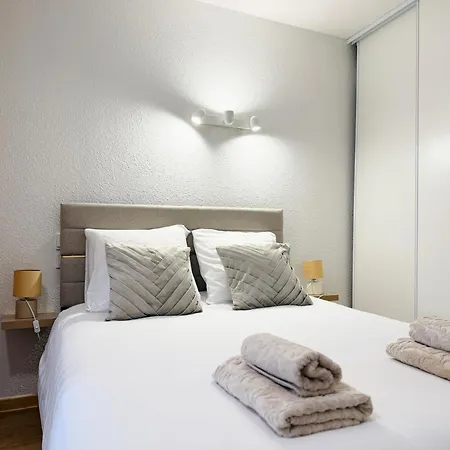 Lejlighed Le Duplex Jean Jaures Avec Clim Et Parking Agen